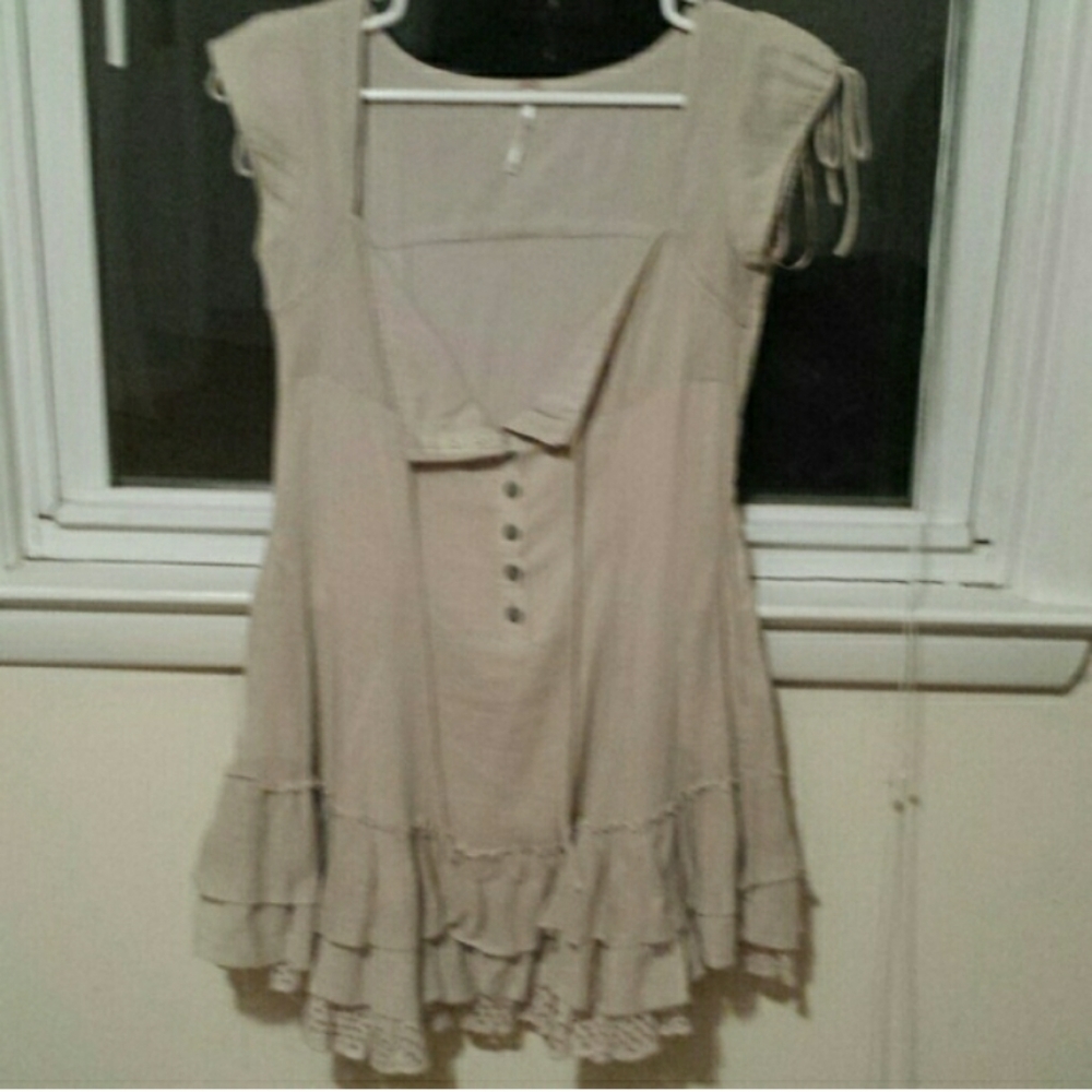 ISO!!!! Free People Sweetly Be Ruffle Dress - Picture 2 of 4